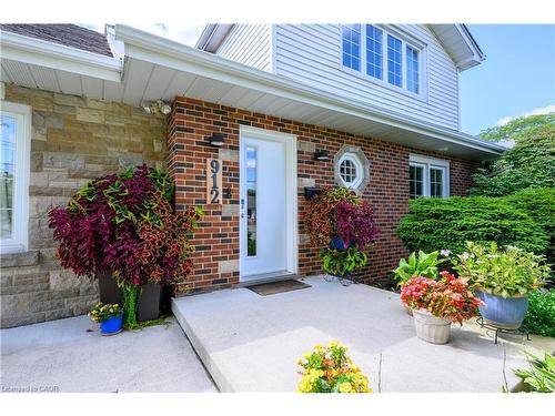 912 Boothman Avenue, Burlington, ON - Outdoor