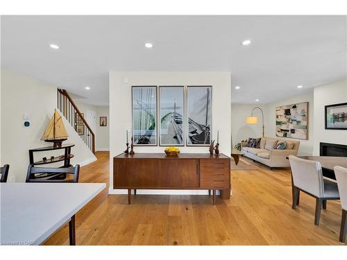 912 Boothman Avenue, Burlington, ON - Indoor