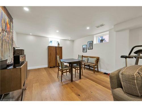 912 Boothman Avenue, Burlington, ON - Indoor