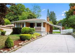 55 Cherry Hill Drive  Kitchener, ON N2E 1N5