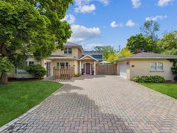 222 Alscot Crescent  Morrison, ON L6J 4R4