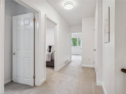 222 Alscot Crescent, Morrison, ON - Indoor Photo Showing Other Room