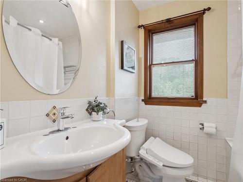 222 Alscot Crescent, Morrison, ON - Indoor Photo Showing Bathroom