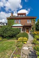 151 Delaware Avenue  Hamilton, ON L8M 1V5