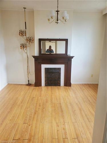 107 Cathcart Street, Hamilton, ON - Indoor With Fireplace