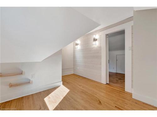 254 Pinewood Place, Waterloo, ON - Indoor Photo Showing Other Room