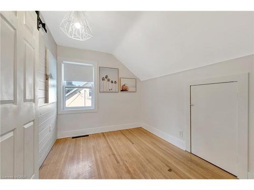 254 Pinewood Place, Waterloo, ON - Indoor Photo Showing Other Room