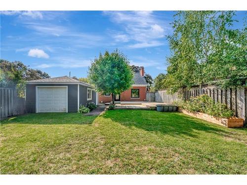 254 Pinewood Place, Waterloo, ON - Outdoor