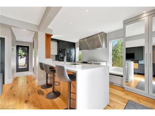 254 Pinewood Place, Waterloo, ON - Indoor Photo Showing Kitchen
