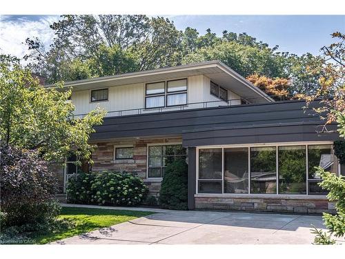 6 Freeland Court, Hamilton, ON - Outdoor