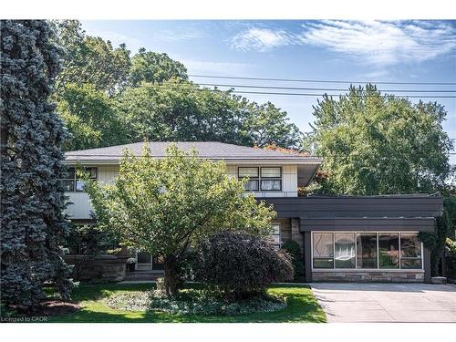 6 Freeland Court, Hamilton, ON - Outdoor