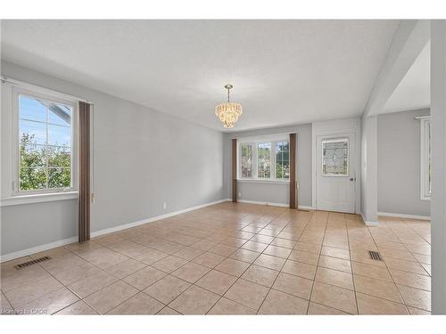 233 High Street, London, ON - Indoor Photo Showing Other Room