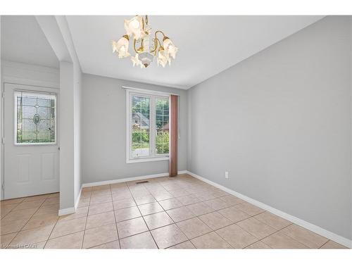 233 High Street, London, ON - Indoor Photo Showing Other Room