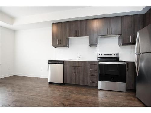 505-251 Northfield Drive E, Waterloo, ON - Indoor Photo Showing Kitchen