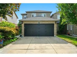 88 Grindstone Way  Waterdown, ON L9H 7B5