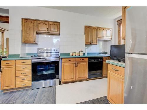 44 Walter Street, Kitchener, ON - Indoor Photo Showing Kitchen