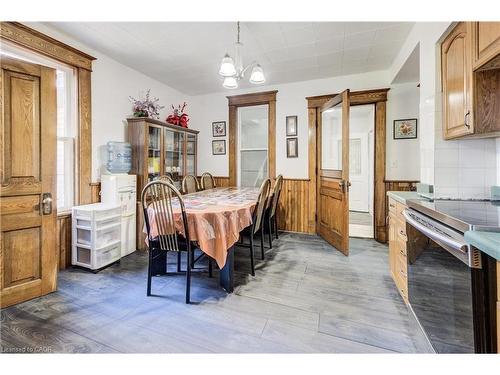 44 Walter Street, Kitchener, ON - Indoor Photo Showing Dining Room