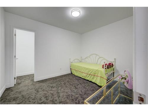 44 Walter Street, Kitchener, ON - Indoor Photo Showing Bedroom