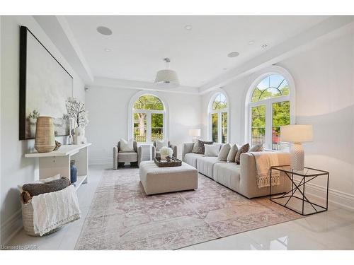 452 Rothesay Place, Burlington, ON - Indoor Photo Showing Living Room