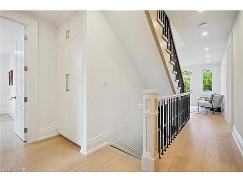 452 Rothesay Place, Burlington, ON - Indoor Photo Showing Other Room