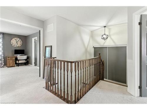 8769 Dogwood Crescent, Niagara Falls, ON - Indoor Photo Showing Other Room