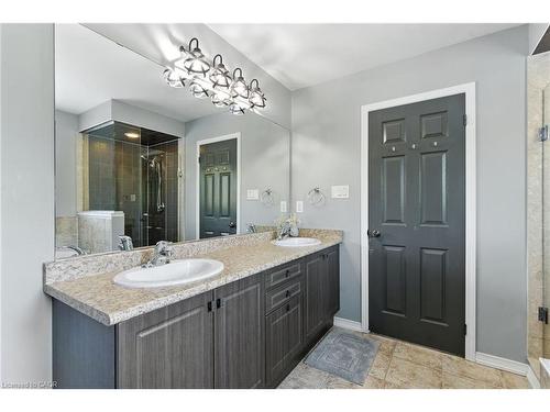 8769 Dogwood Crescent, Niagara Falls, ON - Indoor Photo Showing Bathroom