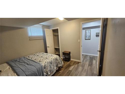 8769 Dogwood Crescent, Niagara Falls, ON - Indoor Photo Showing Bedroom