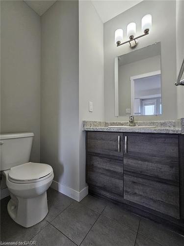 C3-160 Rochefort Street, Kitchener, ON - Indoor Photo Showing Bathroom