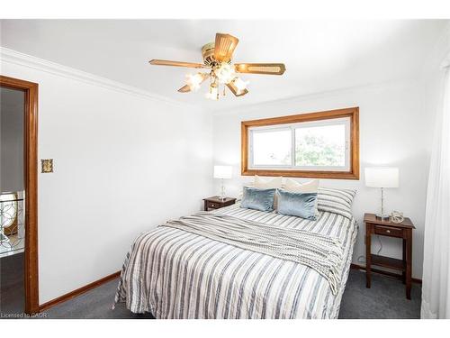 86 Ranchdale Drive, Hamilton, ON - Indoor Photo Showing Bedroom