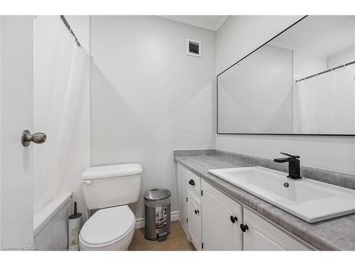 41-121 University Avenue E, Waterloo, ON - Indoor Photo Showing Bathroom