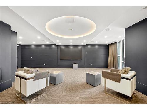 402-16 Concord Place, Grimsby, ON - Indoor Photo Showing Other Room