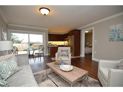 41 Sister Kern Terrace, Hamilton, ON - Indoor Photo Showing Living Room