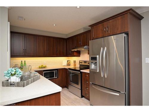 41 Sister Kern Terrace, Hamilton, ON - Indoor Photo Showing Kitchen