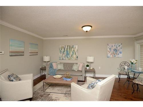 41 Sister Kern Terrace, Hamilton, ON - Indoor Photo Showing Living Room