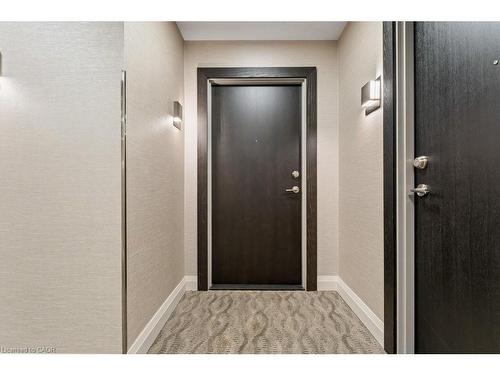 1402-385 Winston Road, Grimsby, ON - Indoor Photo Showing Other Room