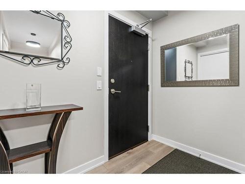 1402-385 Winston Road, Grimsby, ON - Indoor Photo Showing Other Room