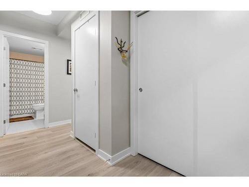 1402-385 Winston Road, Grimsby, ON - Indoor Photo Showing Other Room