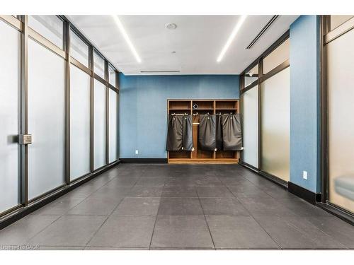 1402-385 Winston Road, Grimsby, ON - Indoor Photo Showing Other Room