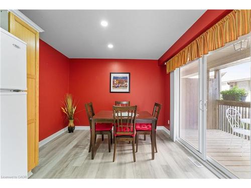 6-1300 Upper Ottawa Street, Hamilton, ON - Indoor Photo Showing Dining Room