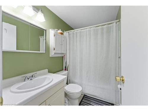 6-1300 Upper Ottawa Street, Hamilton, ON - Indoor Photo Showing Bathroom