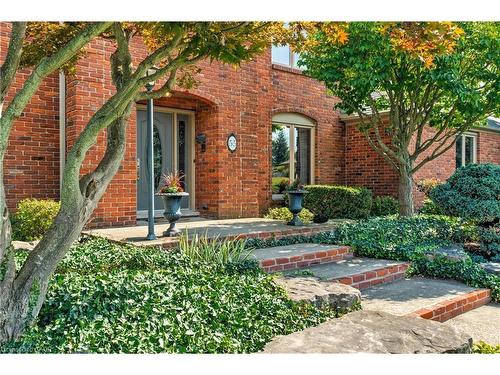 55 Kirby Avenue, Flamborough, ON - Outdoor