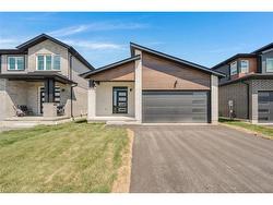 52 Moon Crescent  Cambridge, ON N1S 5A7