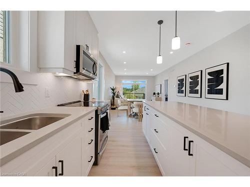 52 Moon Crescent, Cambridge, ON - Indoor Photo Showing Kitchen With Double Sink With Upgraded Kitchen