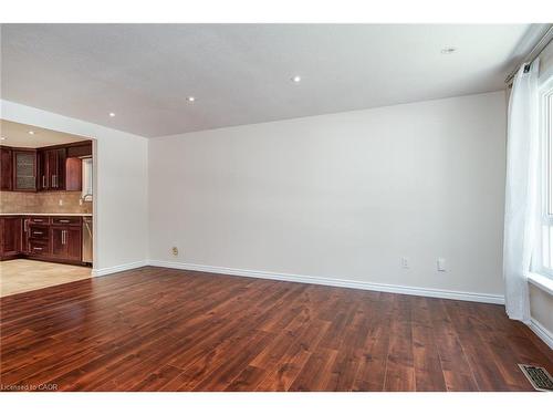 8 Pamela Place, Guelph, ON - Indoor