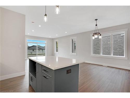 24 Moon Crescent, Cambridge, ON - Indoor