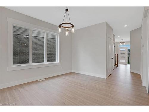 24 Moon Crescent, Cambridge, ON - Indoor Photo Showing Other Room