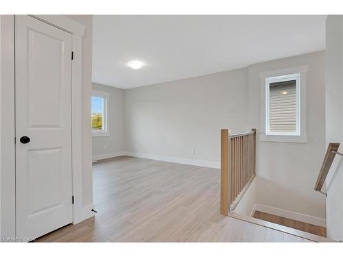 24 Moon Crescent, Cambridge, ON - Indoor Photo Showing Other Room