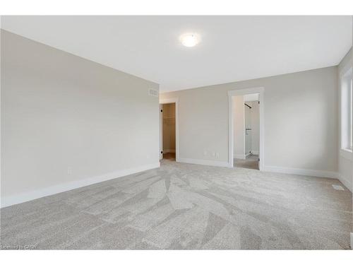 24 Moon Crescent, Cambridge, ON - Indoor Photo Showing Other Room