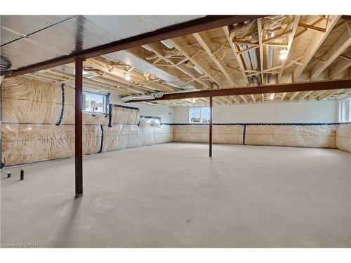 24 Moon Crescent, Cambridge, ON - Indoor Photo Showing Other Room