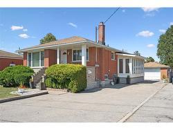 136 Fairway Road N Kitchener, ON N2A 2N6